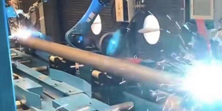 智能焊缝跟踪系统应用于铝塑管焊接