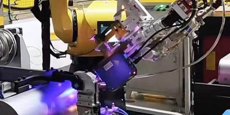 激光焊缝跟踪系统在传动轴焊接应用中的解决方案